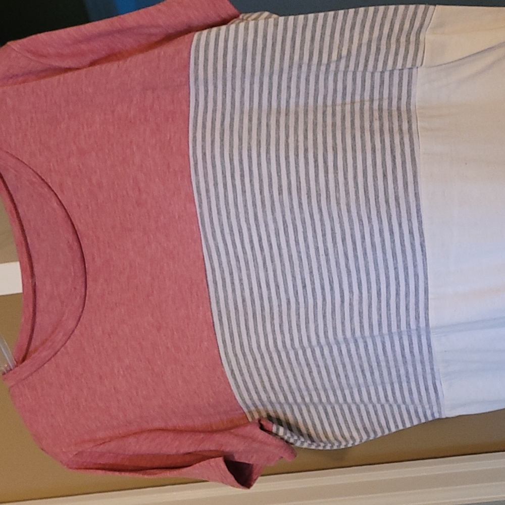 Color block tee